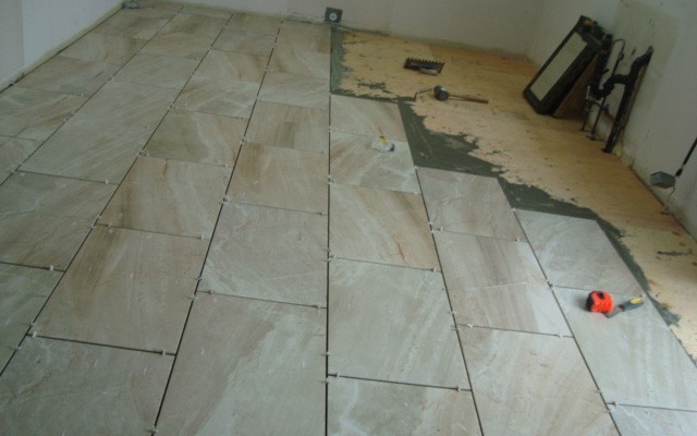 white and gray floor tiles